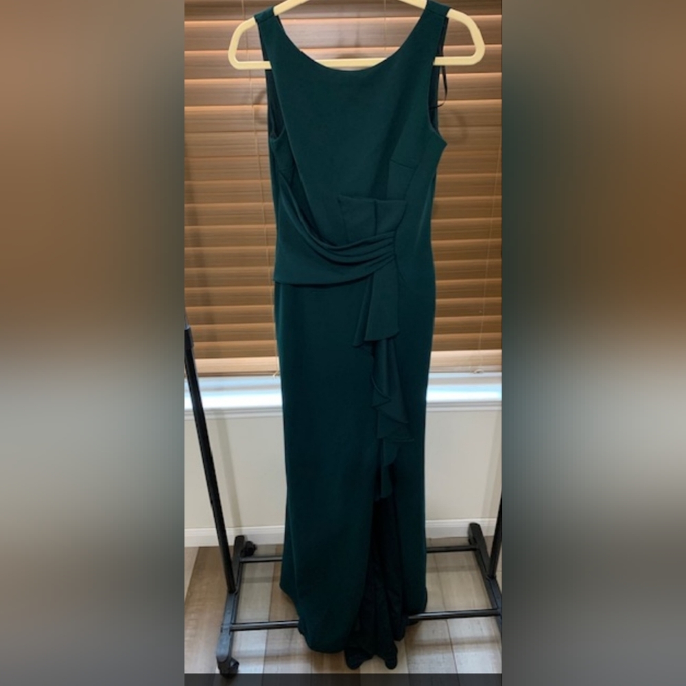 Women's clothing - Picture 5 of 8